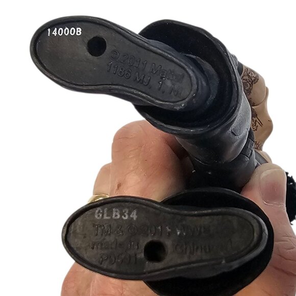 WWE The Undertaker Action Figure Wrestling 7.5" Wrestler Tongue Out 2011 Mattel - Picture 10 of 11